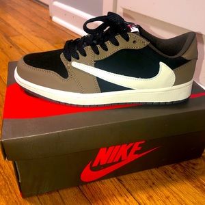 Air Jordan 1 x low x Travis Scott